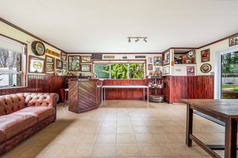 Photo of property in 318 Inland Road, Helensville, 0875