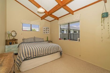 Photo of property in 10 Joan Gaskell Drive, Whitianga, 3510