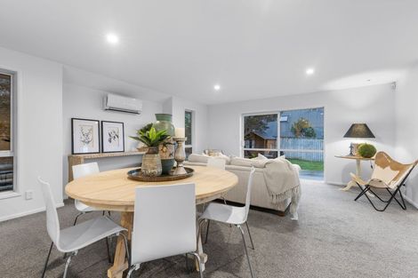 Photo of property in 5 Gilders Grove, Heathcote Valley, Christchurch, 8022