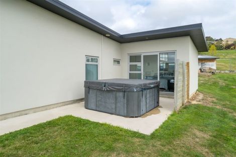 Photo of property in 17 Fairmile Drive, Kinmont Park, Mosgiel, 9024