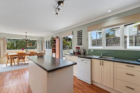 Photo of property in 13 Chatham Avenue, Paremoremo, Auckland, 0632