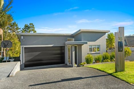 Photo of property in 20 Admirals Court Drive, Greenhithe, Auckland, 0632