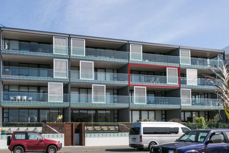 Photo of property in 403/7 Humber Street, Pandora, Napier, 4110