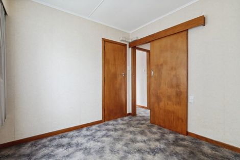 Photo of property in 2 Whakawhiti Street, Marfell, New Plymouth, 4310