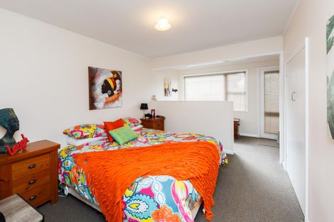 Photo of property in 109 Waterloo Crescent, Hokowhitu, Palmerston North, 4410