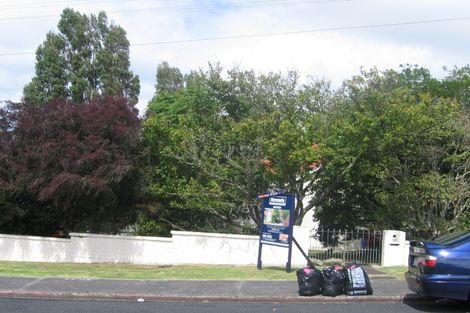 Photo of property in 2/72 Nile Road, Milford, Auckland, 0620