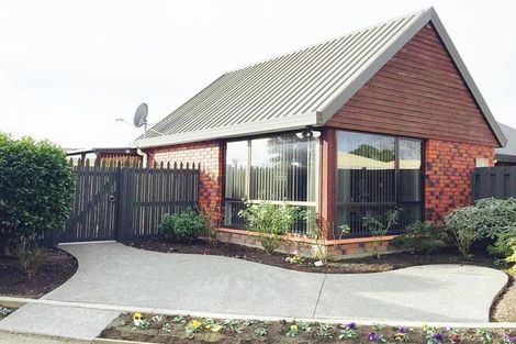 Photo of property in 3 Elsom Lane, Avonhead, Christchurch, 8042