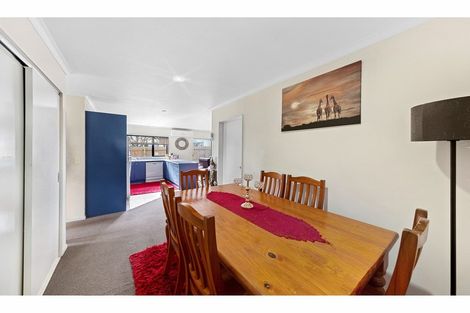 Photo of property in 4 Otago Place, Favona, Auckland, 2024