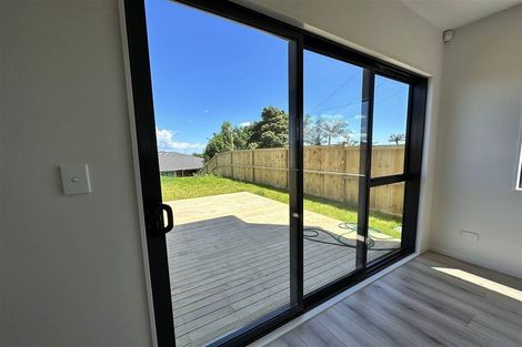 Photo of property in 42f Donegal Park Drive, Flat Bush, Auckland, 2019