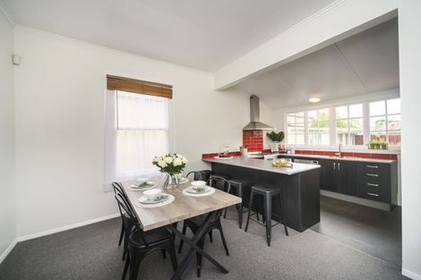 Photo of property in 375 College Street, Hokowhitu, Palmerston North, 4410