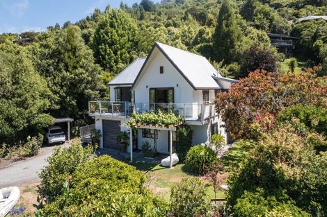 Photo of property in 1 Okiwa Place, Anakiwa, Picton, 7281