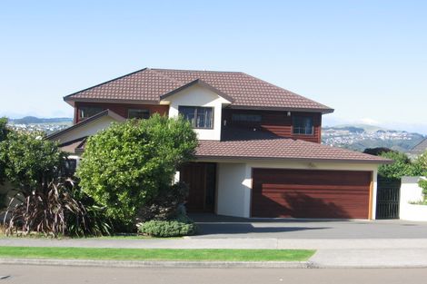 Photo of property in 141 Westchester Drive, Churton Park, Wellington, 6037