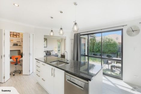 Photo of property in 1 Teal Close, Woolston, Christchurch, 8023