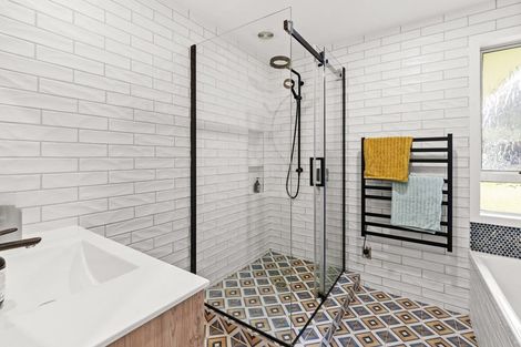 Photo of property in 185 Park Estate Road, Rosehill, Papakura, 2113