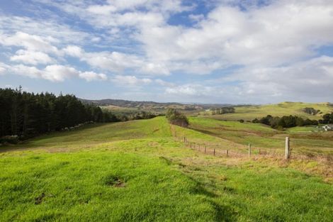 Photo of property in 127a Oruawharo Road, Topuni, Wellsford, 0975