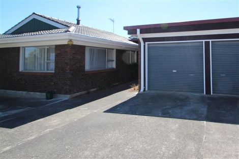 Photo of property in 62a Gossamer Drive, Pakuranga Heights, Auckland, 2010