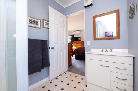 Photo of property in 11 Pukekura Place, Taradale, Napier, 4112