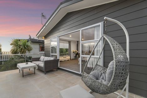 Photo of property in 28 Sunny Bay Road, Matua, Tauranga, 3110