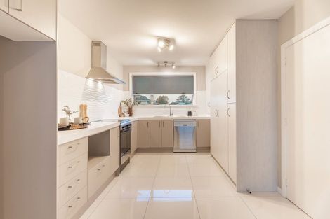 Photo of property in 666 Avonside Drive, Avonside, Christchurch, 8061