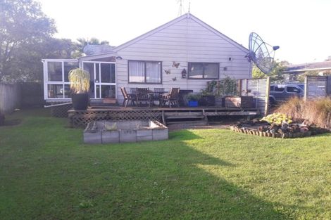 Photo of property in 3 Mistletoe Place, Browns Bay, Auckland, 0630