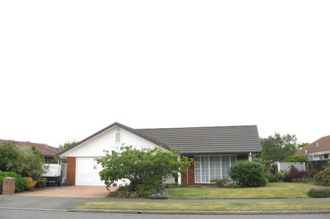 Photo of property in 63 Anglesea Avenue, Parklands, Christchurch, 8083