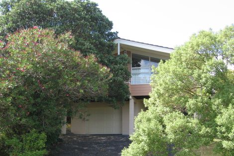 Photo of property in 34 Hadfield Street, Beach Haven, Auckland, 0626