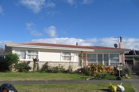 Photo of property in 14 Grant Place, Greenmeadows, Napier, 4112