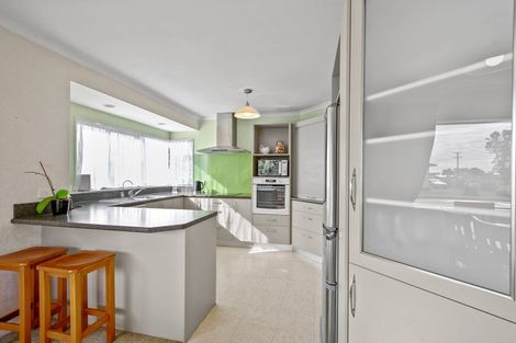 Photo of property in 2 Sanders Avenue, Westown, New Plymouth, 4310