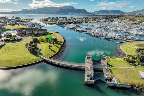 Photo of property in 25 Maturiki Drive, One Tree Point, 0118