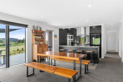 Photo of property in 470 Oruawharo Road, Oruawharo, Wellsford, 0975