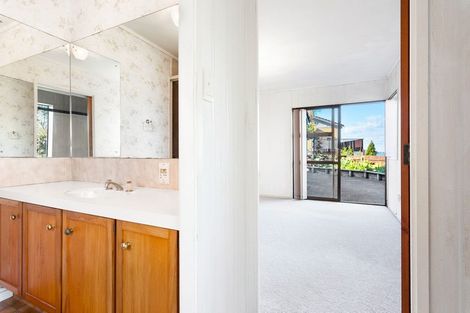 Photo of property in 1/149 West Harbour Drive, West Harbour, Auckland, 0618