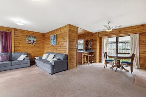 Photo of property in 2/96 Verbena Road, Birkdale, Auckland, 0626