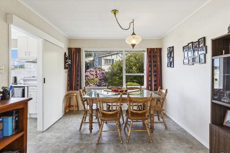 Photo of property in 34 Fyvie Avenue, Tawa, Wellington, 5028