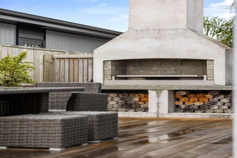 Photo of property in 132 Coast Boulevard, Papamoa Beach, Papamoa, 3118