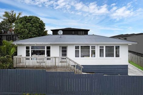 Photo of property in 53a Sylvan Crescent, Te Atatu South, Auckland, 0610