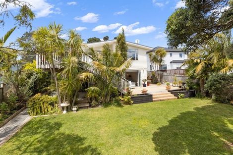Photo of property in 105 Kowhai Road, Mairangi Bay, Auckland, 0630