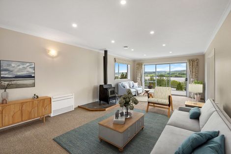 Photo of property in 10 Kilgour Street, Waihola, Milton, 9073