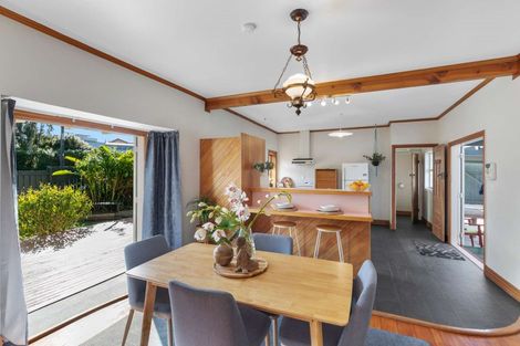 Photo of property in 1 Kent Road, Regent, Whangarei, 0112