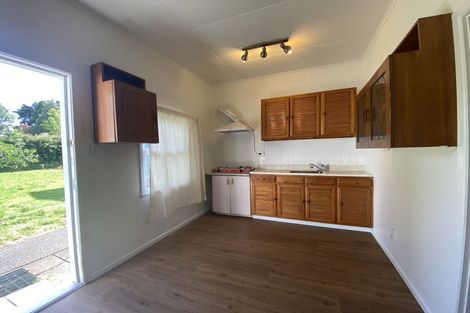 Photo of property in 14 Lincoln Road, Henderson, Auckland, 0610