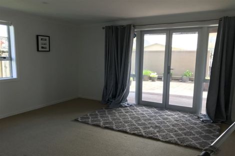 Photo of property in 44 Motiti Road, Papamoa Beach, Papamoa, 3118