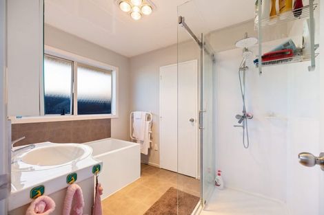 Photo of property in 43 Farnborough Street, Aranui, Christchurch, 8061