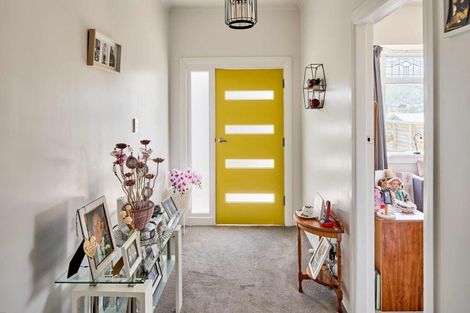 Photo of property in 27 Awatea Street, Ranui, Porirua, 5024