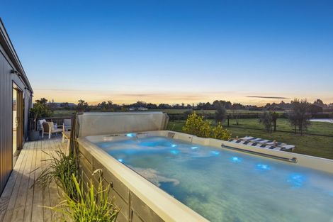 Photo of property in 34 Ohau Gravels Way, Ohau, Levin, 5570