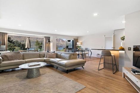 Photo of property in 1 Arawata Terrace, Fernhill, Queenstown, 9300
