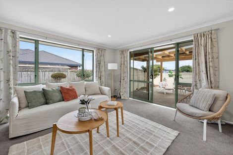 Photo of property in 42 Brooklyn Heights Drive, Kelvin Grove, Palmerston North, 4414