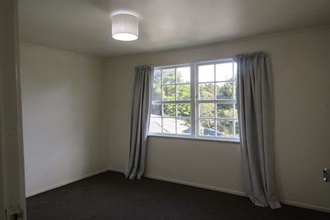 Photo of property in 1/12 Vonnell Place, Birkdale, Auckland, 0626