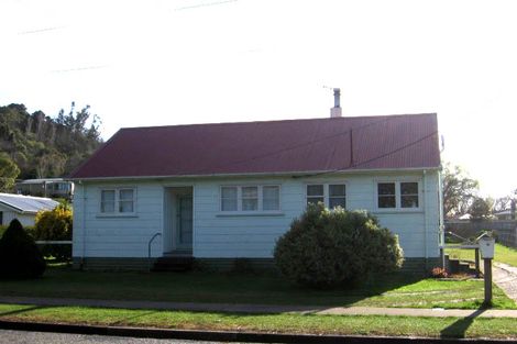 Photo of property in 19 Revans Street, Featherston, 5710