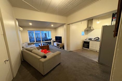 Photo of property in 33 Hyde Street, North Dunedin, Dunedin, 9016