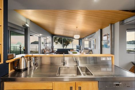 Photo of property in 114a Pipi Road, Whangamata, 3620