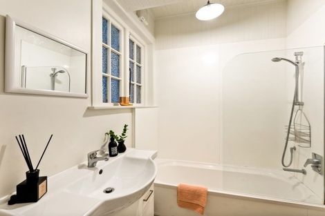 Photo of property in 22a Clifton Terrace, Kelburn, Wellington, 6012